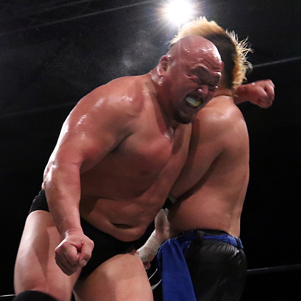 5・5横浜文体で「関本vs岡林」ストロング王座戦実現 岡林が大地粉砕で挑戦権獲得