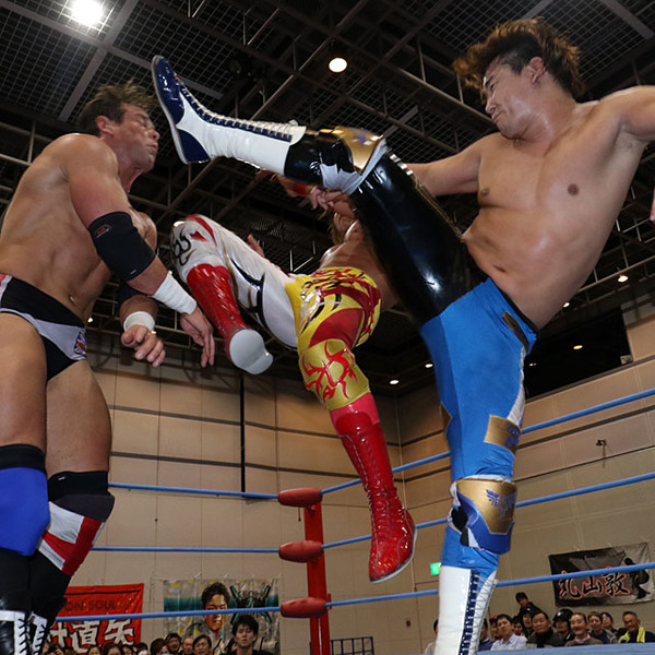 宮原&青柳がヨシタツ組とのサバイバルマッチ制す 奇跡の逆転V宣言
