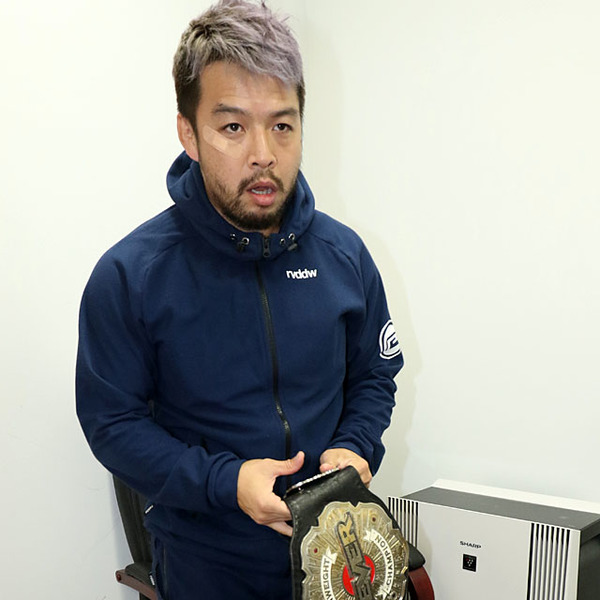 後藤「罪深き男に判決を下す」宣言も KENTAがベルト殴打の暴挙 NEVER王座戦会見